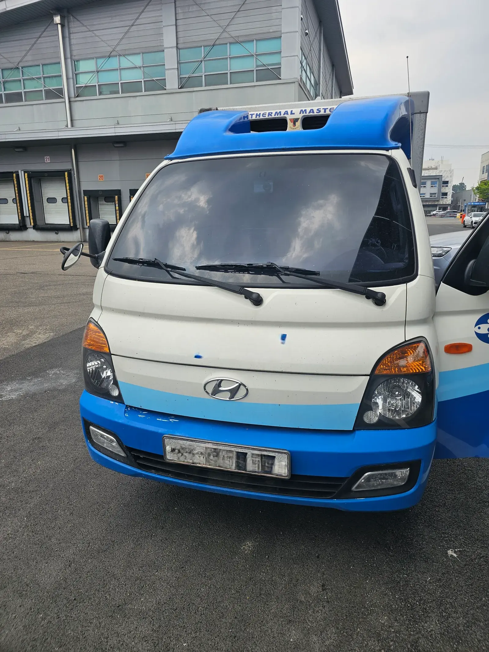 Hyundai Porter II 1t Box